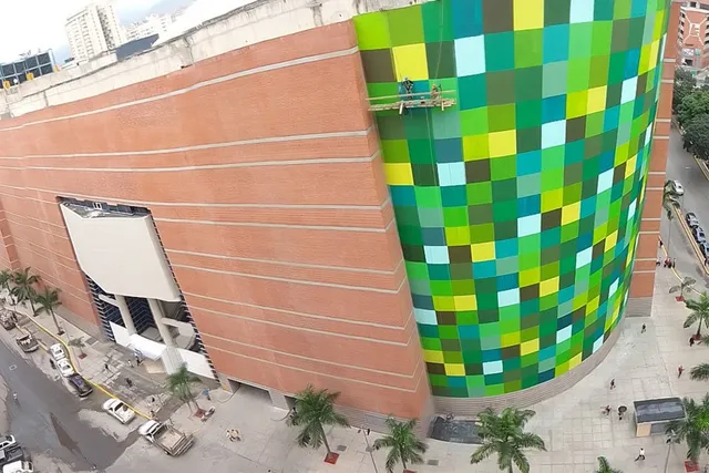Se Vende Local En El C.c. Mas Transitado Y Céntrico De Caracas, Sambil De La Candelaria. (r.o)