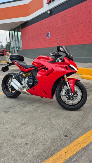 Supersport 950