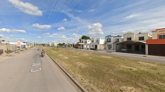 ¡ Casa En Venta ! (remate) - Jardines Del Bosque, Los Mochis, Sinaloa -jcbb8
