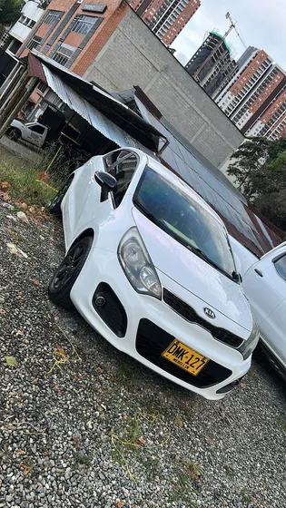 Kia Rio 1.4 5 P