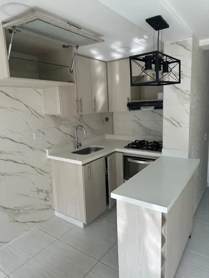 Apartamento Para Venta, Sector Pajarito, Robledo- Conjunto Luna Del Mar