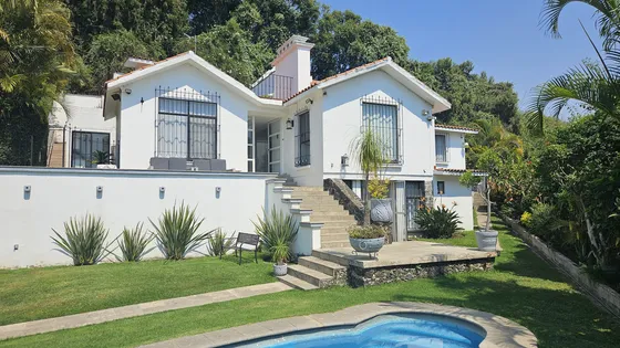 Casa En Venta En Jardines De Ahuatepec