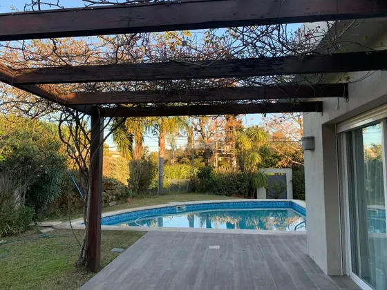 Venta Casa 4 Dormitorios Carrasco Lieja Mejor Que A Estrenar Club Naval