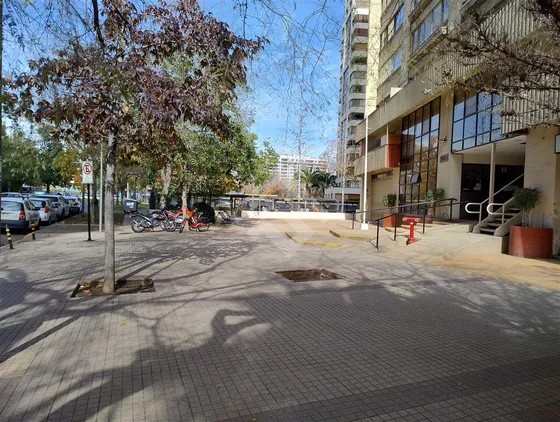 Departamento En Venta De 3 Dorm. En Las Condes