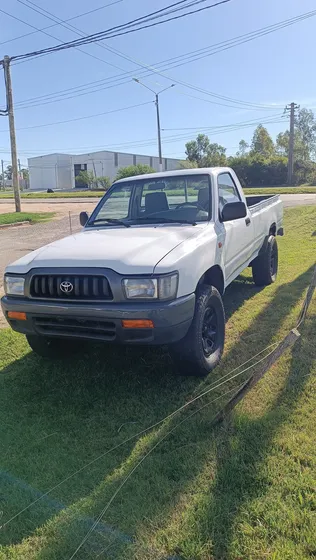 Toyota Hilux 3.0 D/cab 4x2 D Dx