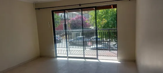 Local Comercial Se Arrienda. Luminoso, Excelente Ubicación!