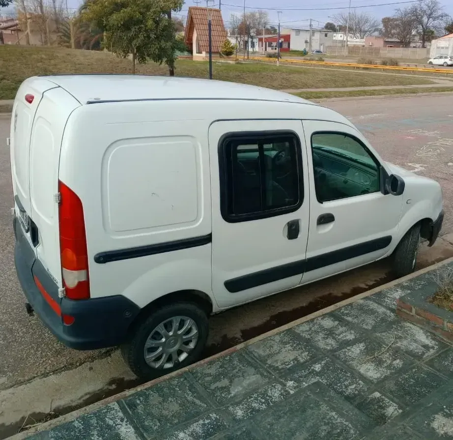 Renault Kangoo 1.6 2 Furgon Confort Cd Svt 1plc