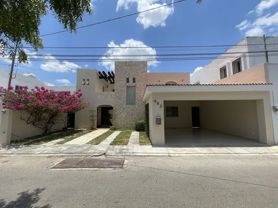 Casa Remodelada En Venta En Montebello