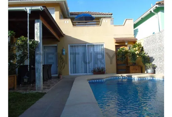 Se Vende Casa En Sector Residencial San Joaquín