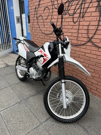 Honda Tornado 250 2024
