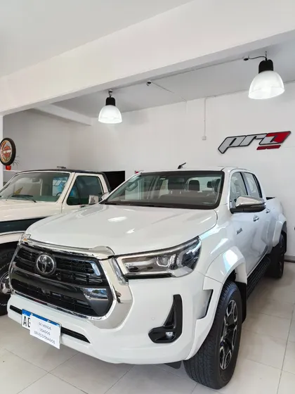 Toyota Hilux Pick-up 2.8 Cd Srx 204cv 4x4 At