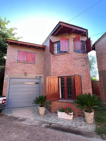 Venta Duplex 3 Dorm En Housing Cerrado Zona Jockey