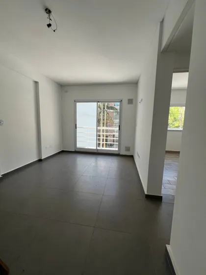 Departamento 3 Amb A Estrenar Dormitorio En Suite Con Vestidor
