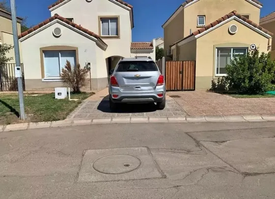 Casa En Venta De 3 Dorm. En San Bernardo