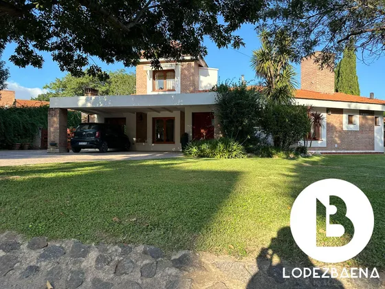 Venta Casa En La Herradura Villa Allende 4 Dormitorios