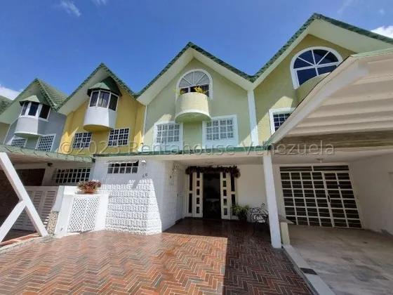Enixon Sanchez Vende Casa En Conjunto Privado De La Rosaleda #24-7560