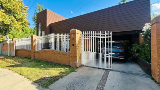 Amplia Casa Con Piscina Y Quincho En Graneros