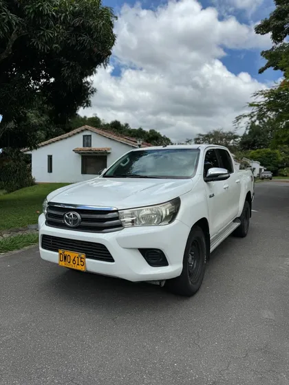 Toyota Hilux 2.4l
