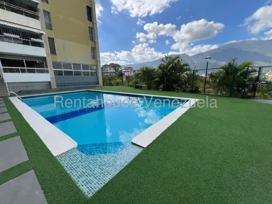 Apartamento En Alquiler Con Piscina Y Puestos De Visitantes En Colinas De Bello Monte Magaly #26-19825