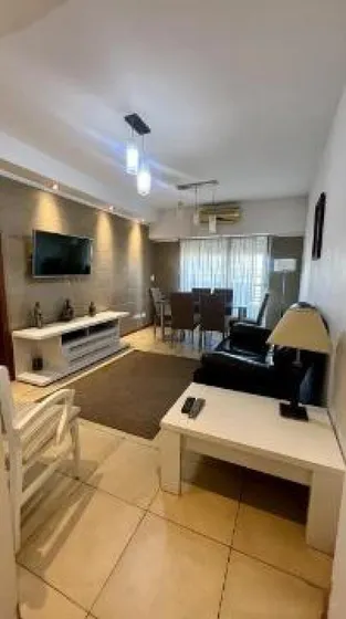 Departamento En Venta - 2 Dormitorios 1 Baño - Cochera - 80mts2 - Morón