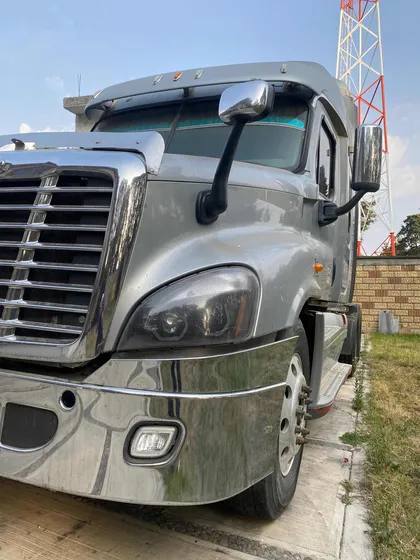 Tractocamion Dina 