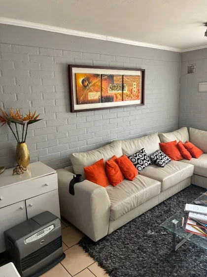 Amplia Y Cómoda Casa 4d3b + Est En Tranquila Zona De Maipú