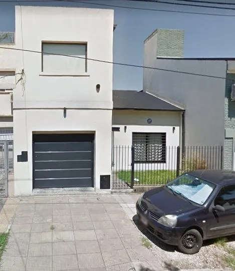 Casa De 6 Ambientes En Ituzaingó Centro