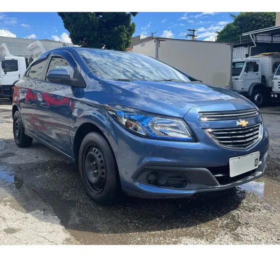 Chevrolet Onix 1.4 Lt 5p