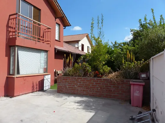 Amplia Casa En Condominio (126721)