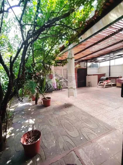 Propiedad 3d1b Ideal Para Uso Comercial O Vivir