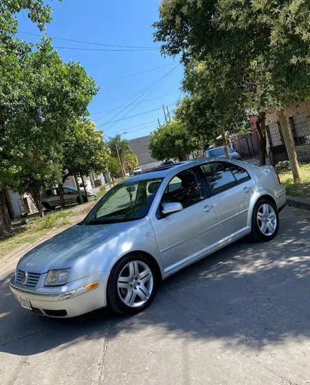Volkswagen Bora 1.8 T Highline