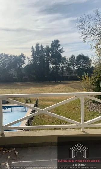 Propiedad En Venta En Saint Thomas Sur Con Hermosa Vista Al Golf