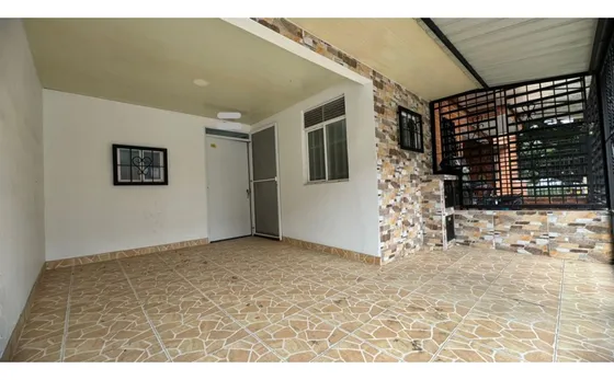 Casa De Dos Pisos En Venta Barrio Caña Real Palmira Valle Colombia