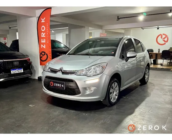 Citroën C3 1.2 Pure Tech Flex Attraction Manual
