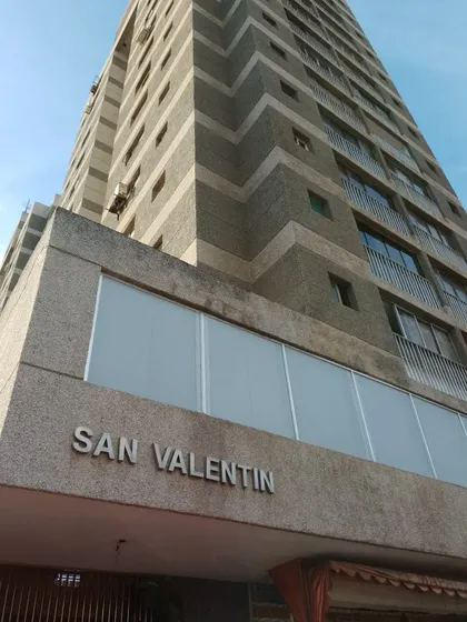 Apartamento Remodelado Ubicado En Residencias San Valentin En La Avenida 4 De Mayo, Porlamar