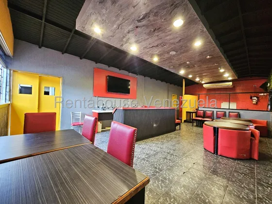 Daniela Linarez Alquila Locales Comerciales Para Actividad Comercial De Tasca Restaurant Cuenta Con 200m2 Con Todo Mobiliario Y Equipos Tambien Cuenta Con Planta Electrica Tanque Subterraneo