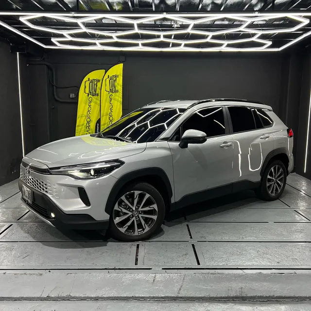 Toyota Corolla Cross 2.0