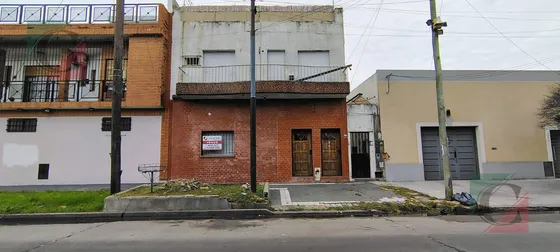 Casa 3 Ambientes En Alquiler Lanus Oeste