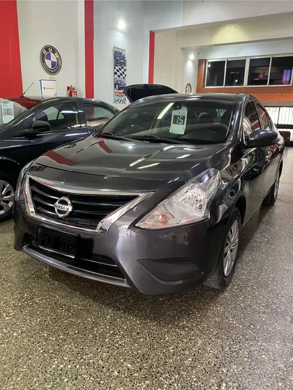 Nissan Versa 1.6 Advance Mt
