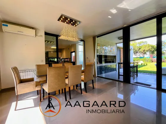 Greenville 1 Casa En Venta 3 Dormitorios 2 Baños Pileta - 1 Planta Pileta
