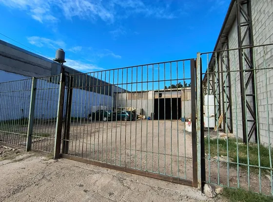 Galpón+oficinas 1900m2 Cubiertos-av. Illia Al 7000