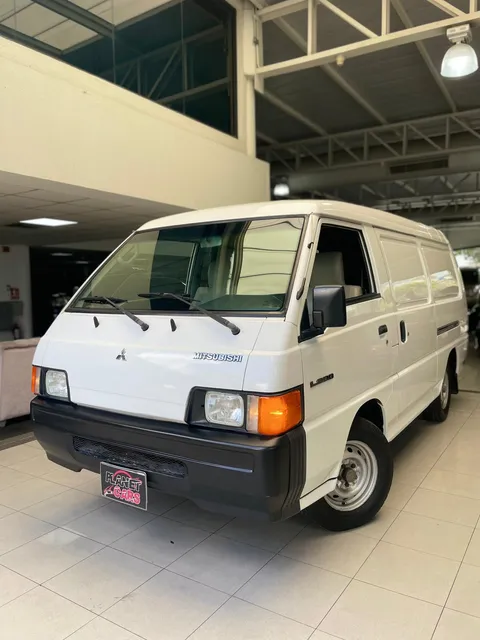 Mitsubishi Panel L300