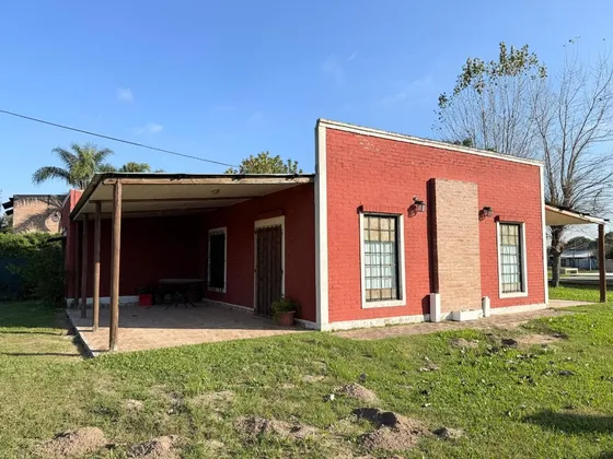 Venta. Casa-quinta Con Pileta En Arroyo Leyes