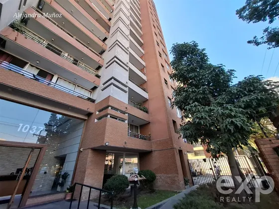 Departamento En Arriendo De 2 Dorm. En San Miguel