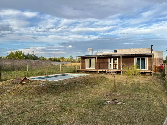 Casa Amoblada Con Pileta / 30 Mts 