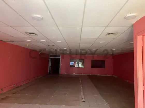 Se Arrienda Amplio Local Comercial Sector Centro Ubicació...
