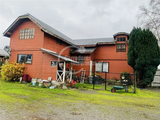Casa En Venta De 6 Dorm. En Frutillar