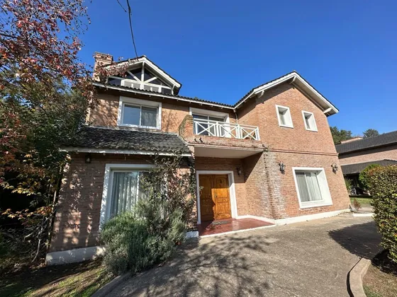 Casa En Venta 5 Ambientes Country Campos De Álvarez