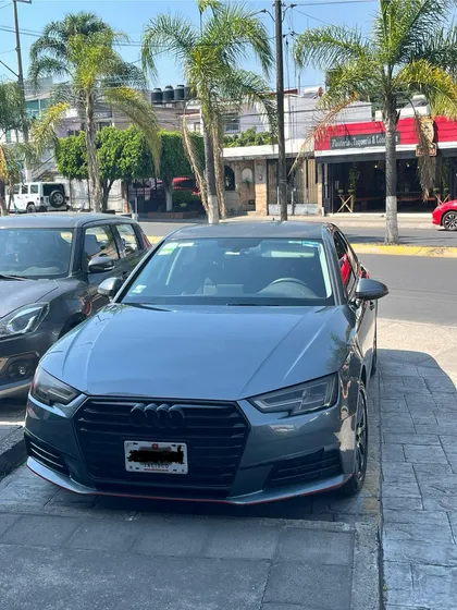 Audi A4 2.0 T Select 190hp Dsg