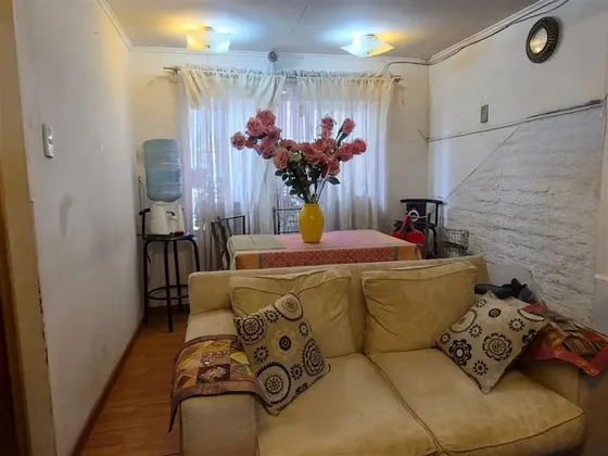 Casa En Venta De 2 Dorm. En Colina